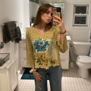 boho hippie cottagecore vintage 3/4 sleeve green and yellow floral flowy top